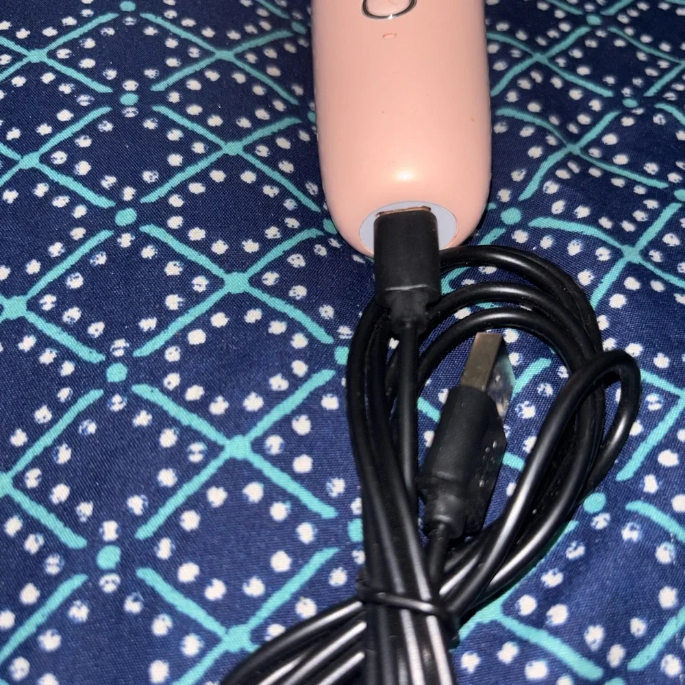 Wireless Pink Microphone with USB Cable